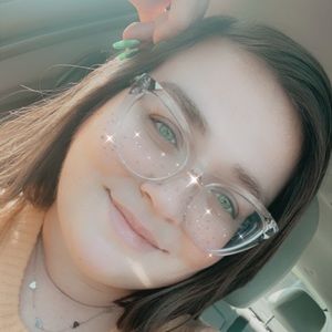 Meet your Posher, Abigail